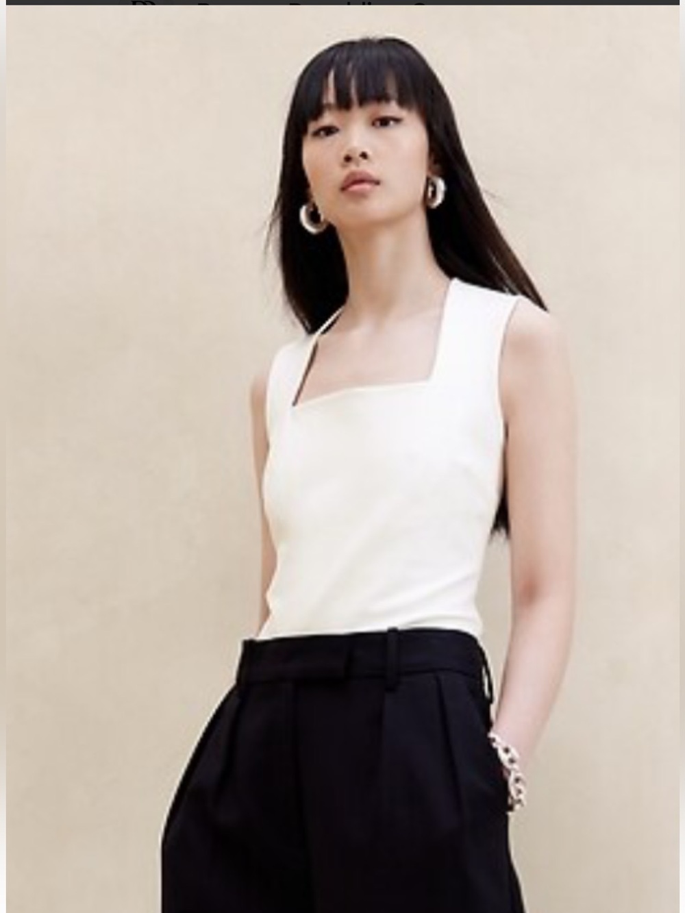 Banana Republic Ivory Fitted Square-Neck Sleeveless Top Sz Medium 
Classy